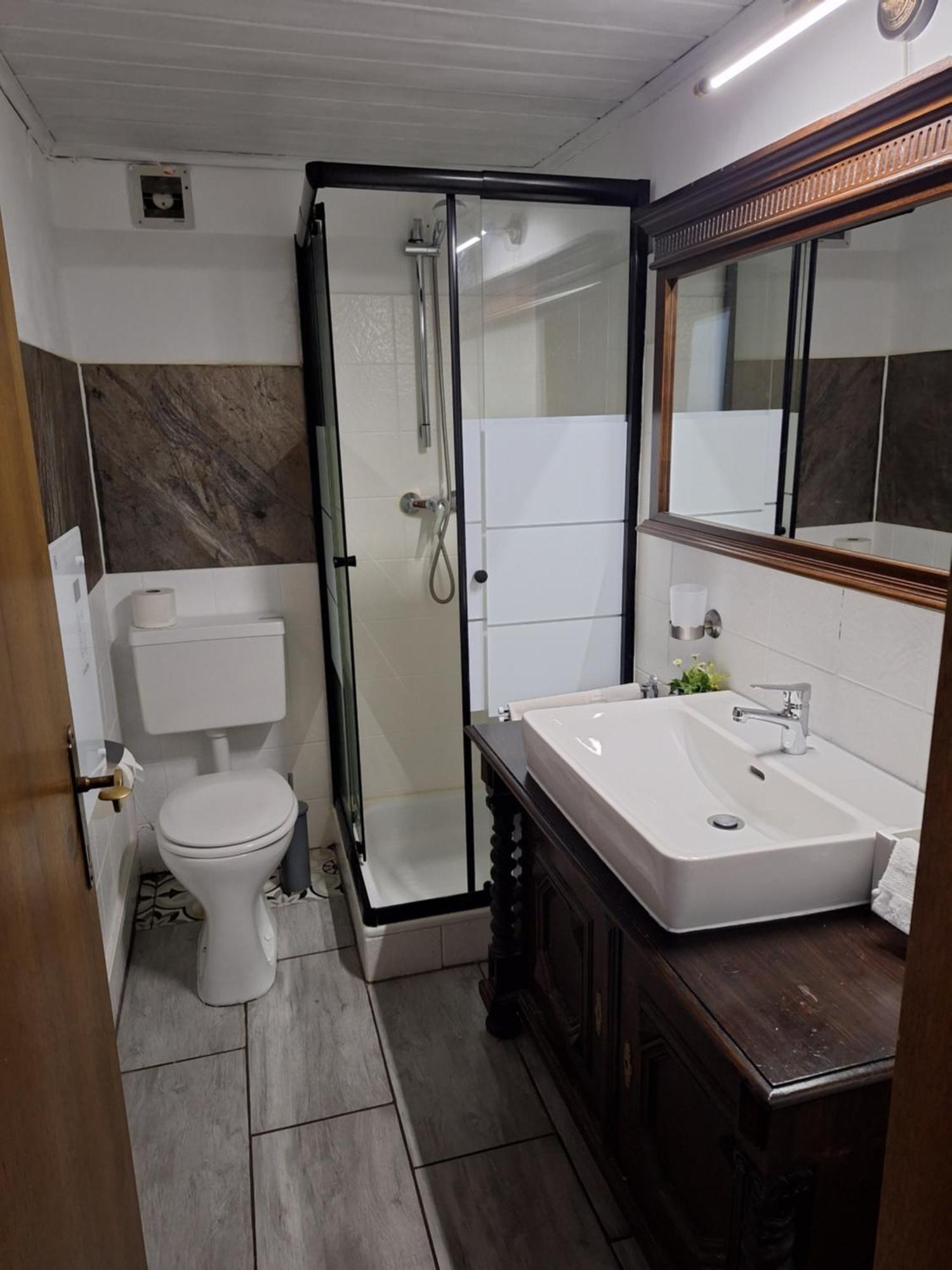 Berggasthof Schwaigerhof Haus im Ennstal Room photo